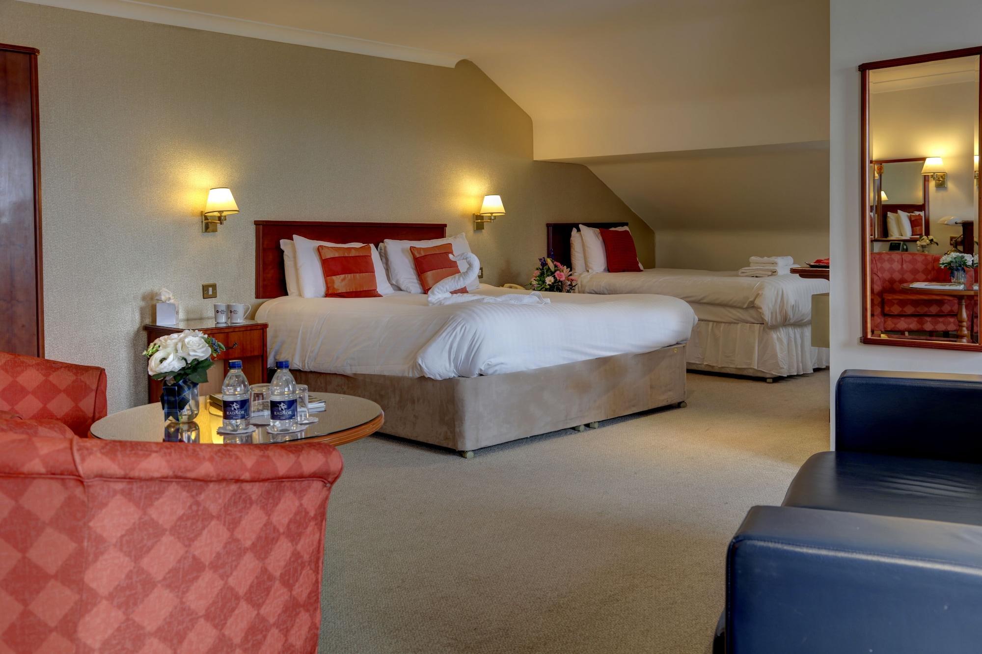 Best Western Plus Bentley Hotel, Leisure Club & Spa Thorpe on the Hill  Dış mekan fotoğraf