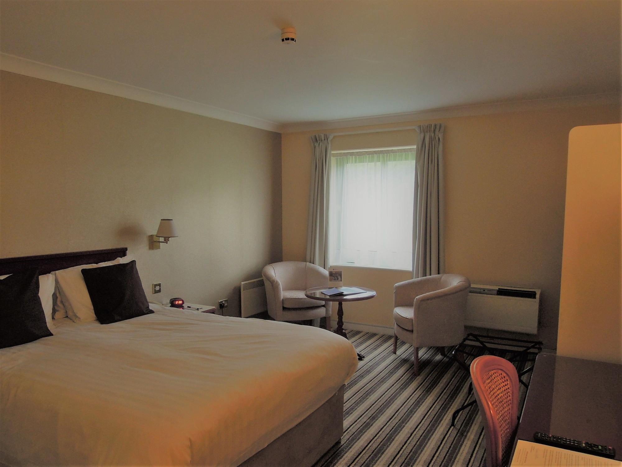 Best Western Plus Bentley Hotel, Leisure Club & Spa Thorpe on the Hill  Dış mekan fotoğraf
