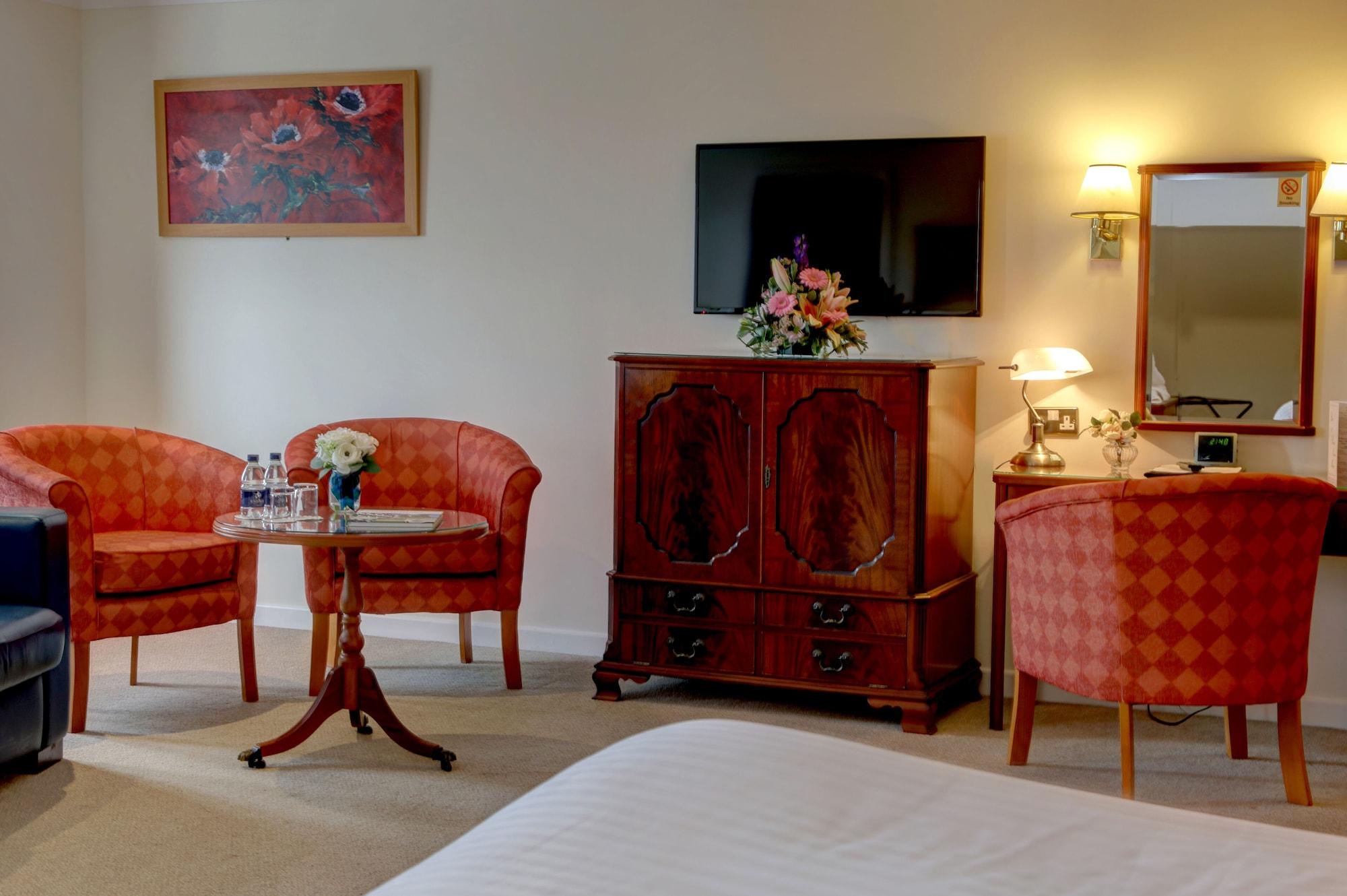 Best Western Plus Bentley Hotel, Leisure Club & Spa Thorpe on the Hill  Dış mekan fotoğraf