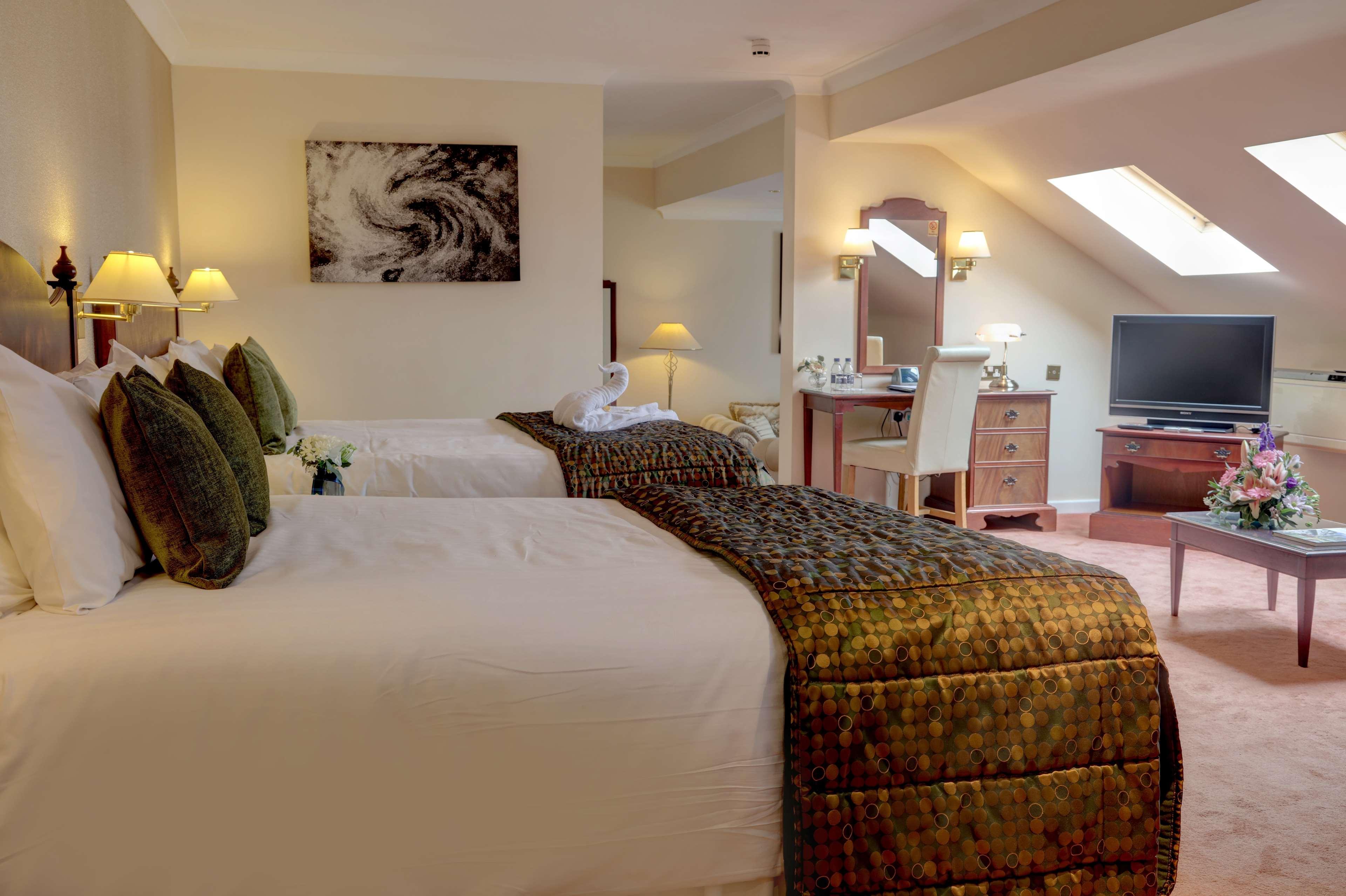 Best Western Plus Bentley Hotel, Leisure Club & Spa Thorpe on the Hill  Dış mekan fotoğraf