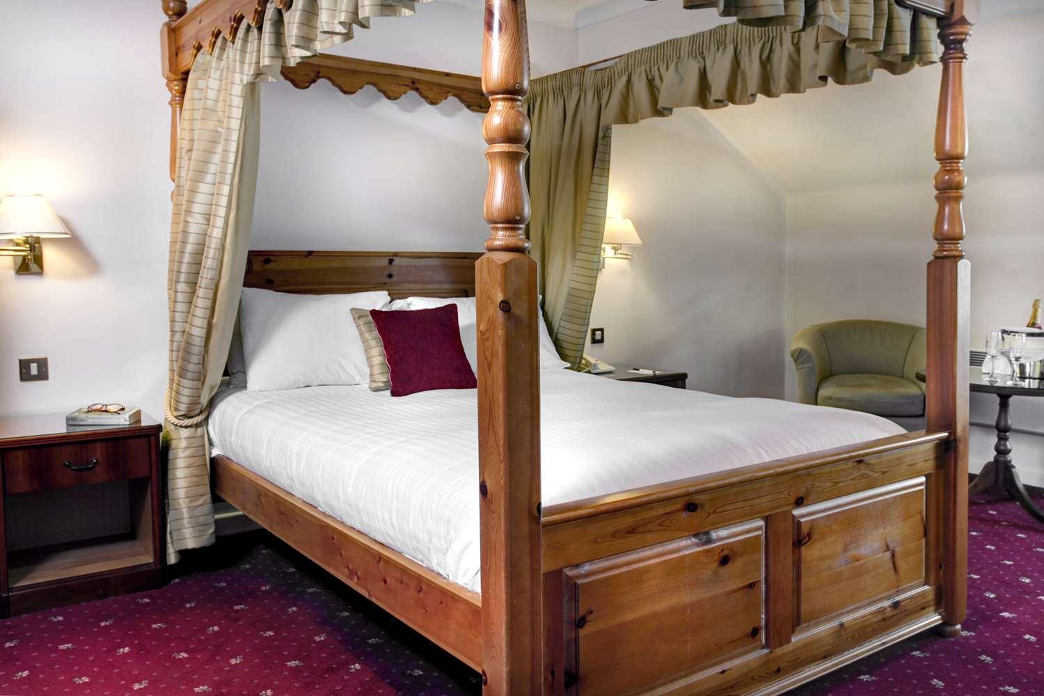 Best Western Plus Bentley Hotel, Leisure Club & Spa Thorpe on the Hill  Dış mekan fotoğraf