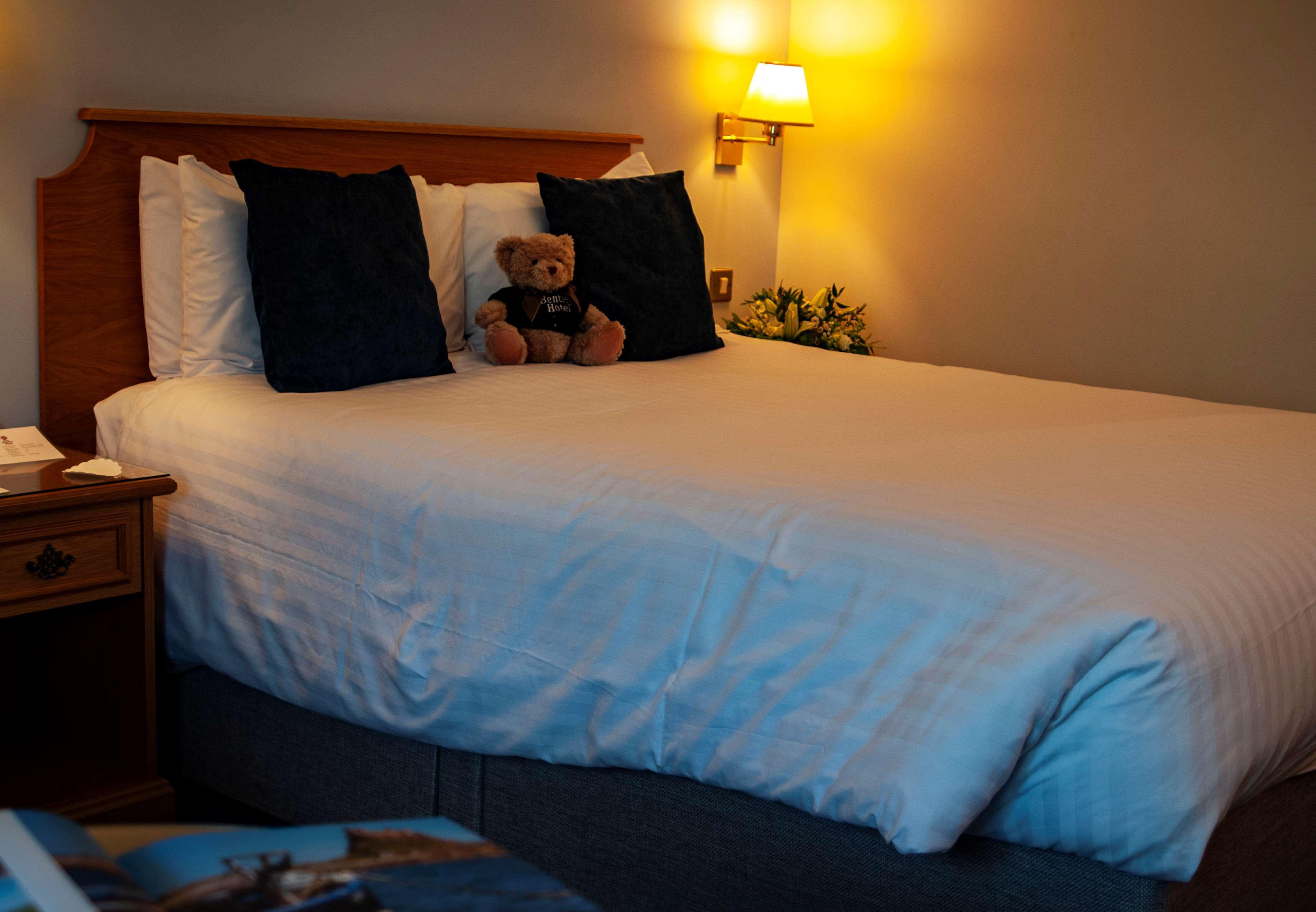 Best Western Plus Bentley Hotel, Leisure Club & Spa Thorpe on the Hill  Dış mekan fotoğraf