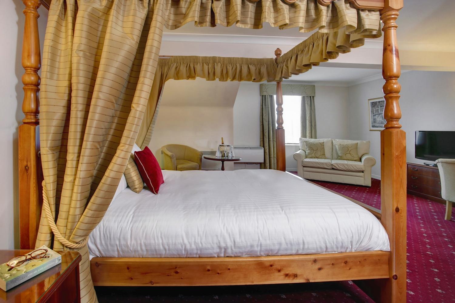 Best Western Plus Bentley Hotel, Leisure Club & Spa Thorpe on the Hill  Dış mekan fotoğraf