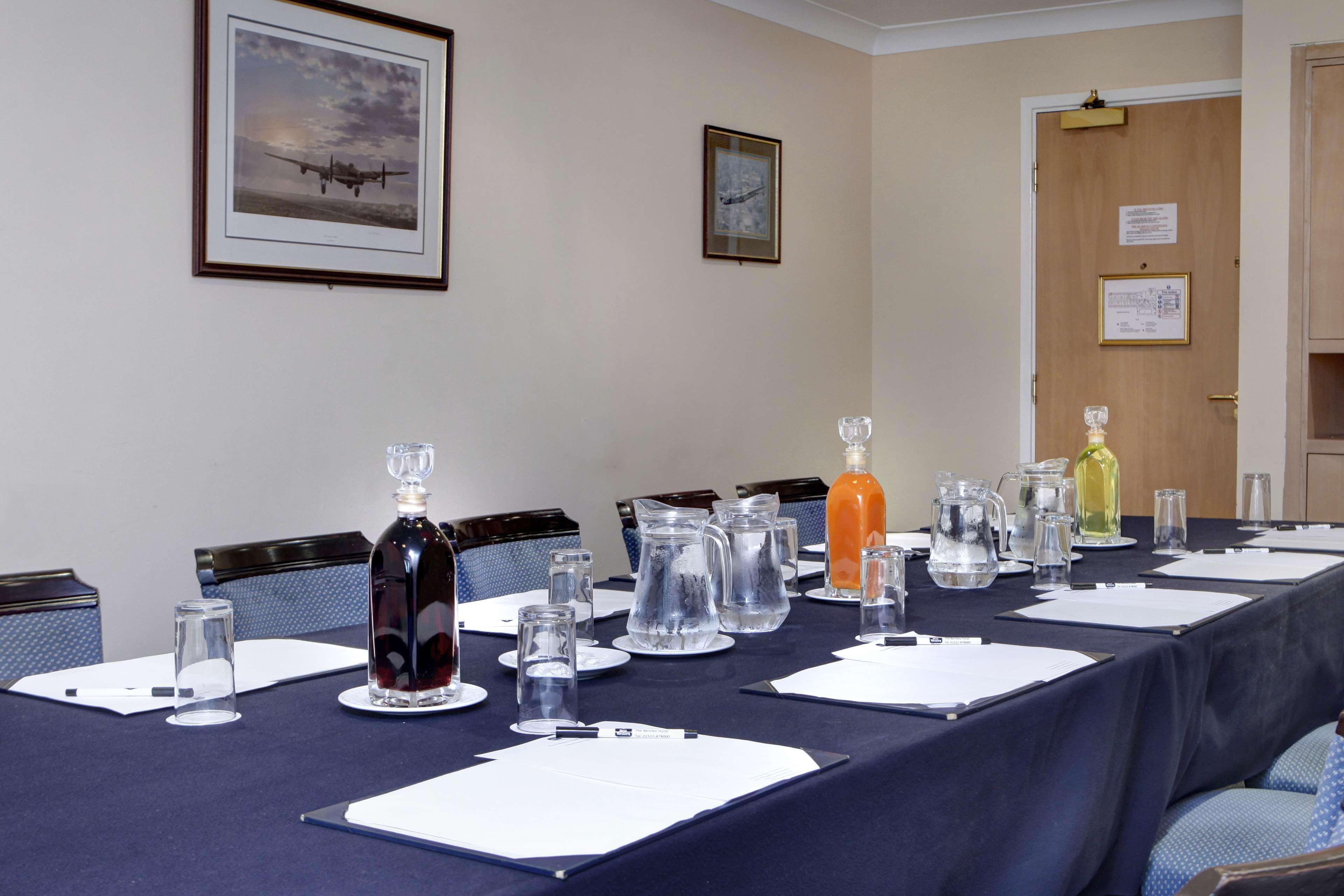 Best Western Plus Bentley Hotel, Leisure Club & Spa Thorpe on the Hill  Dış mekan fotoğraf
