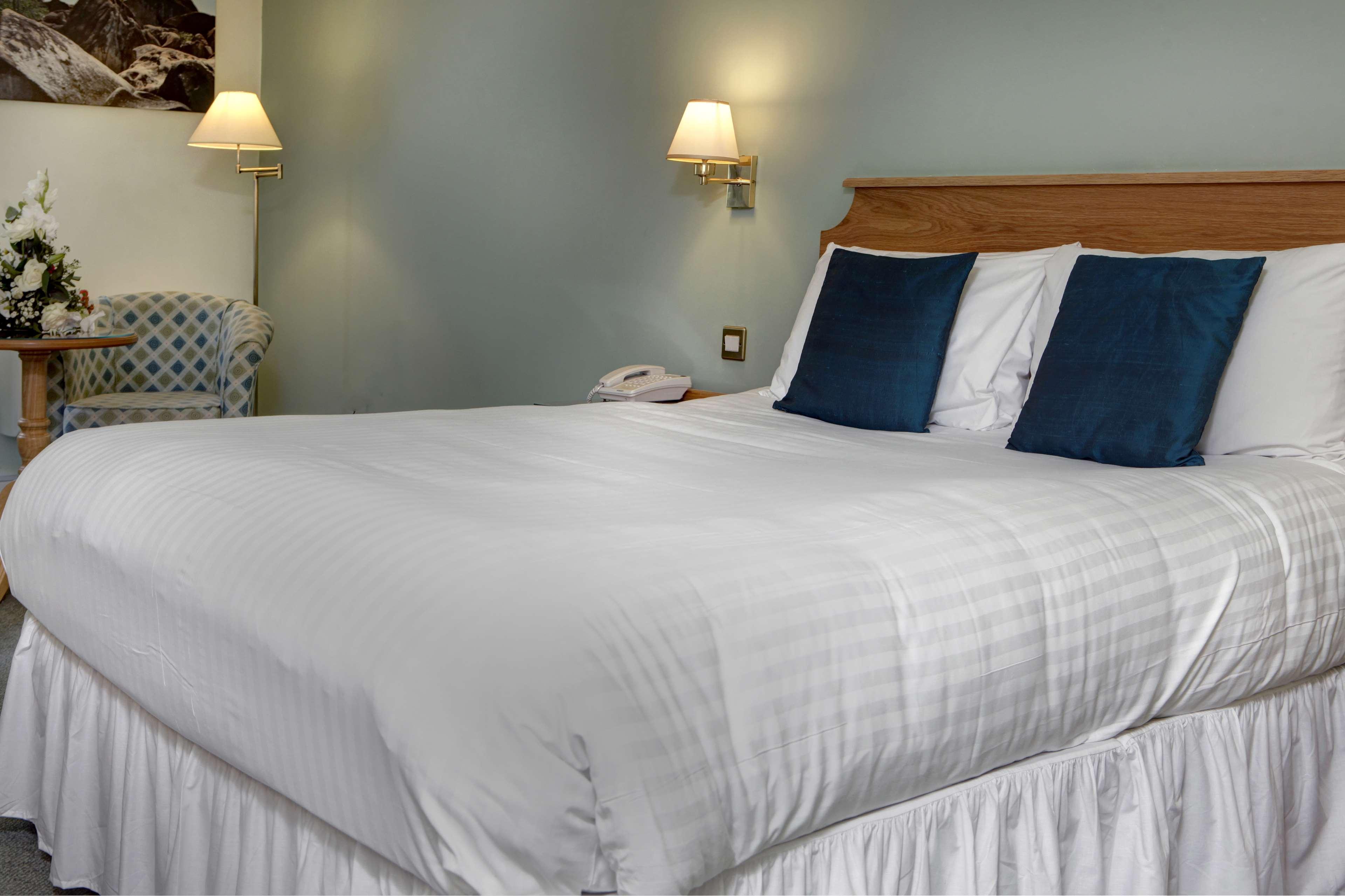 Best Western Plus Bentley Hotel, Leisure Club & Spa Thorpe on the Hill  Dış mekan fotoğraf