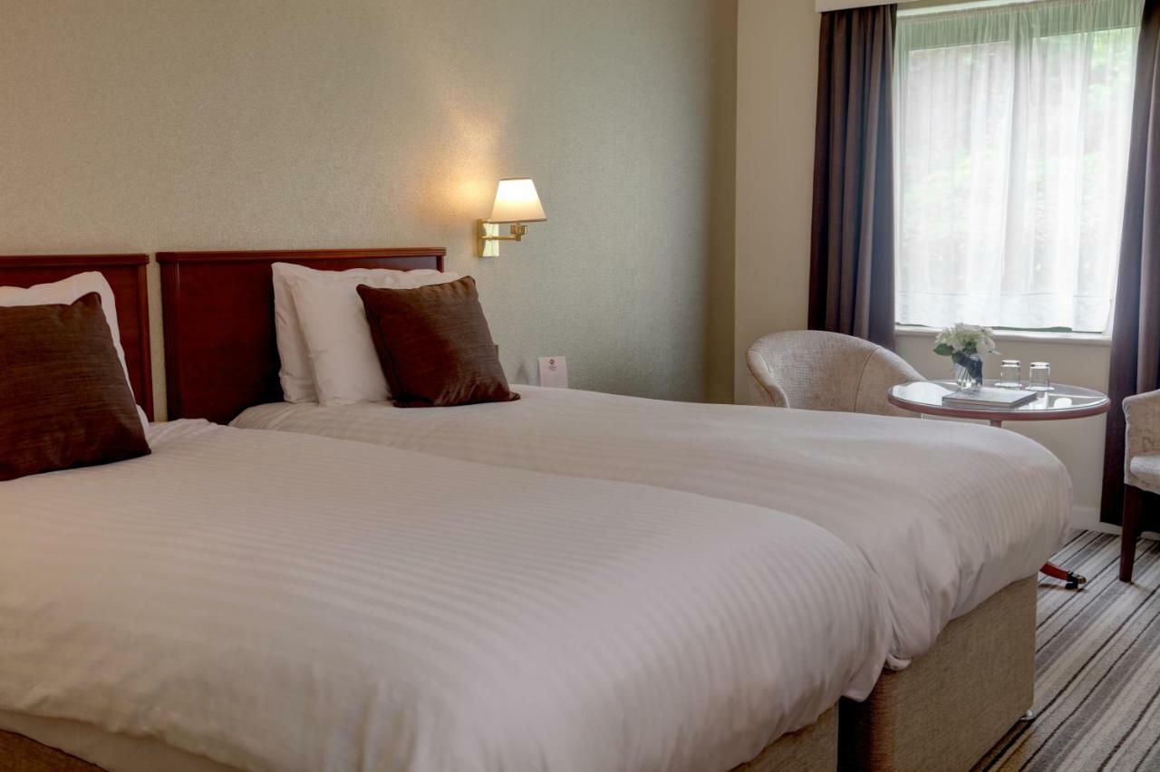 Best Western Plus Bentley Hotel, Leisure Club & Spa Thorpe on the Hill  Dış mekan fotoğraf