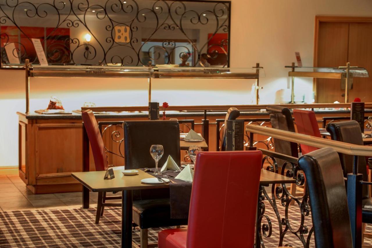 Best Western Plus Bentley Hotel, Leisure Club & Spa Thorpe on the Hill  Dış mekan fotoğraf